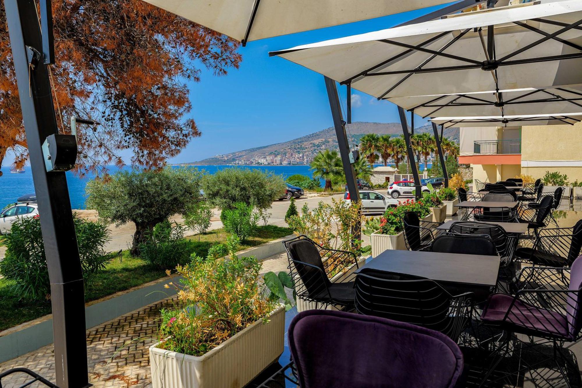 Dorchester Hotel Sarandë Esterno foto