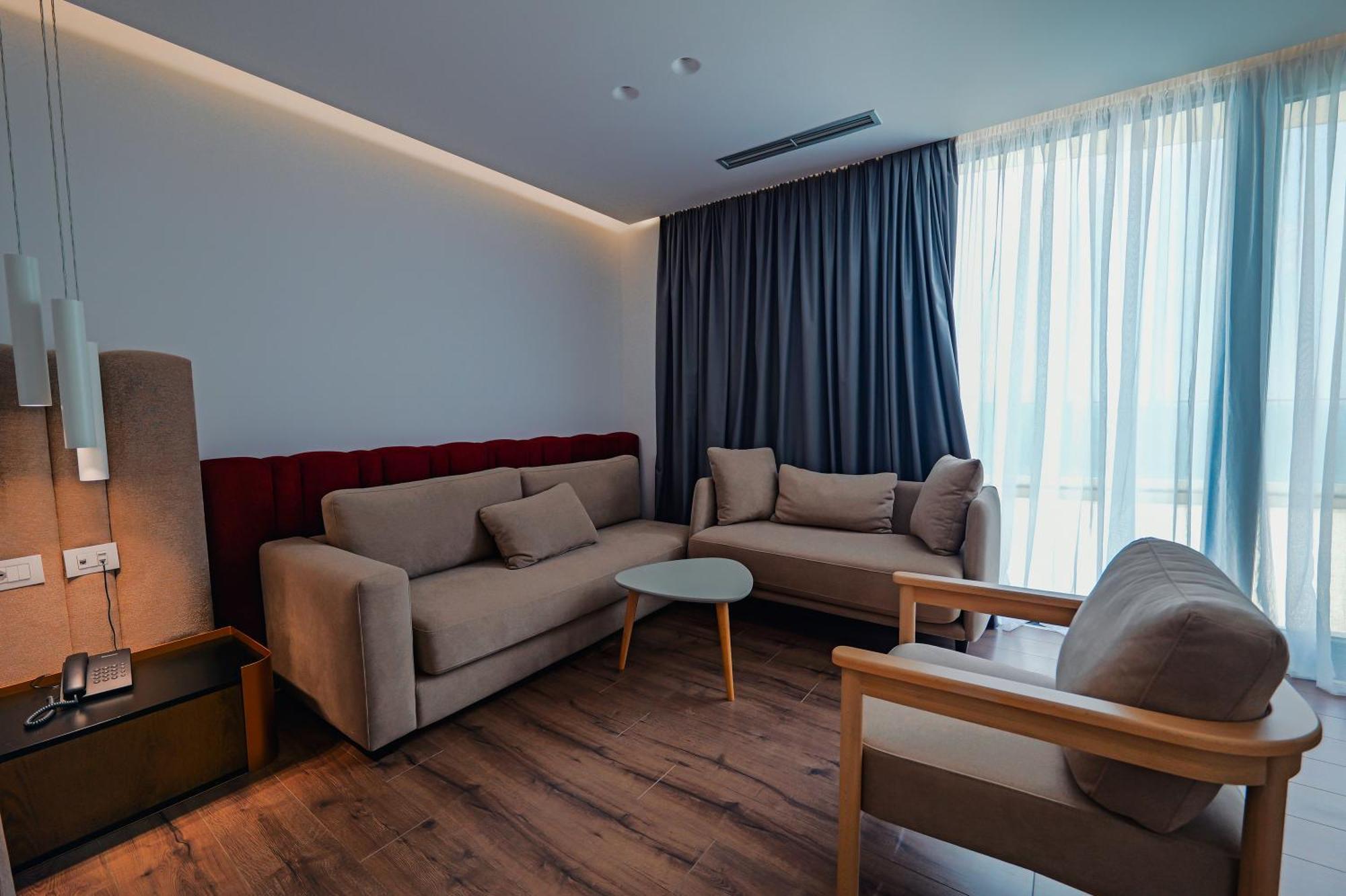 Dorchester Hotel Sarandë Esterno foto