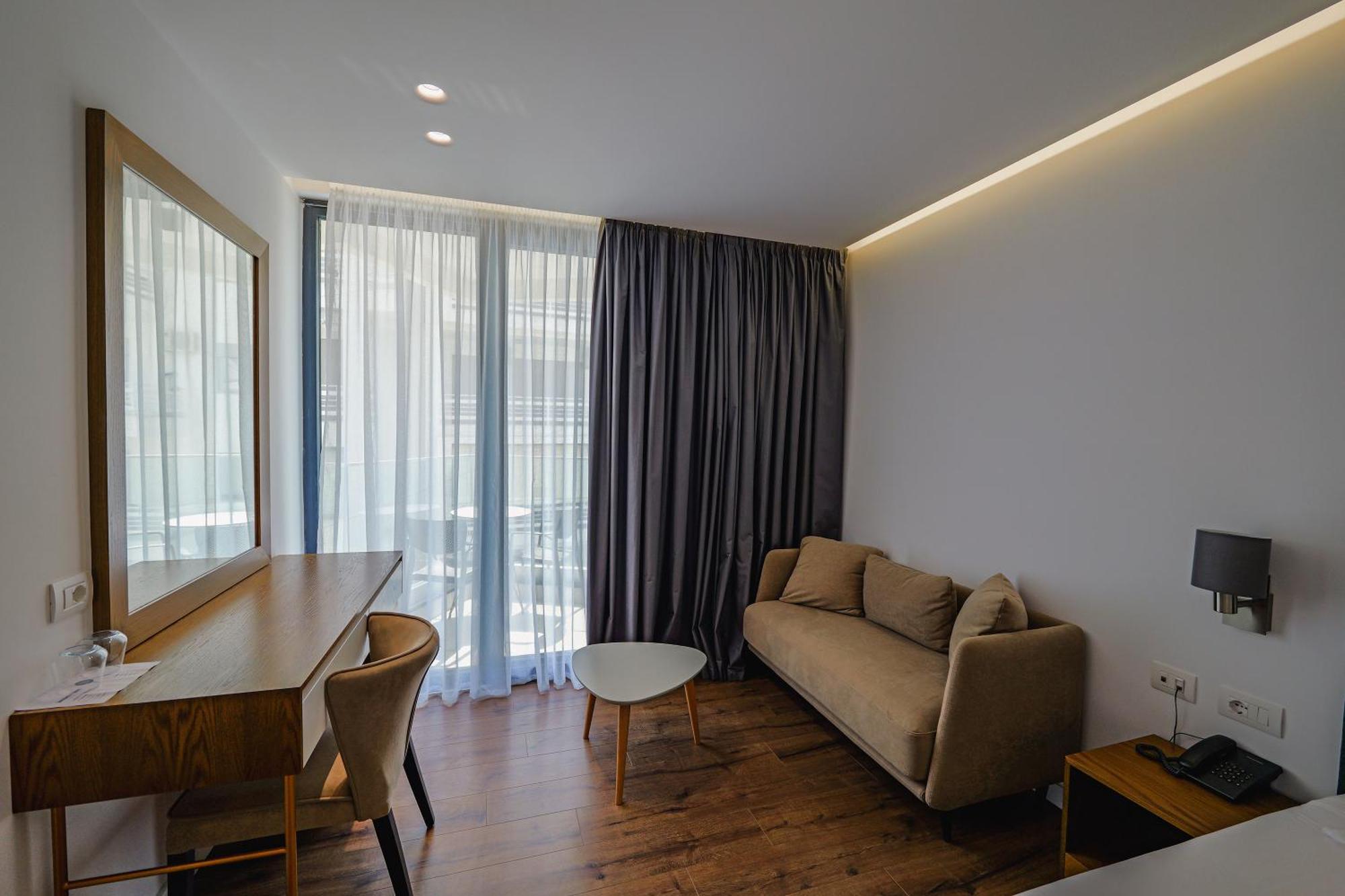 Dorchester Hotel Sarandë Esterno foto